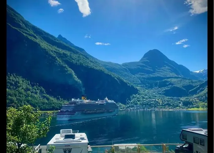 Solhaug Fjordcamping